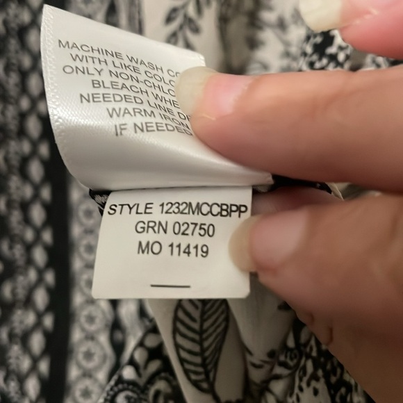 Roz & Ali Women's Black and Cream Patterned Top Size XS - Picture 5 of 6